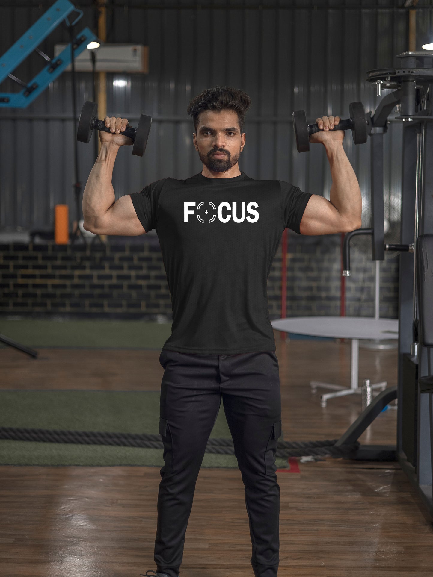 FOCUS T-SHIRT